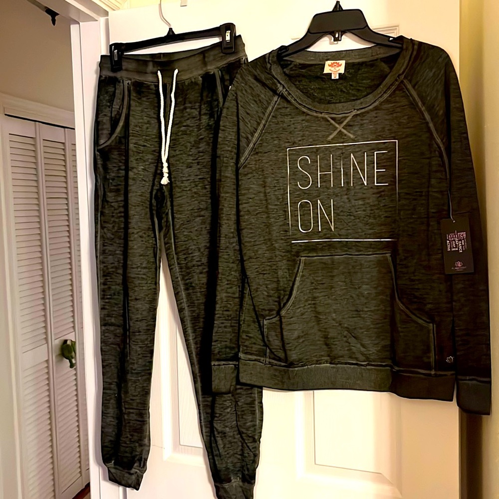 PL Movement NWT grey jogging set